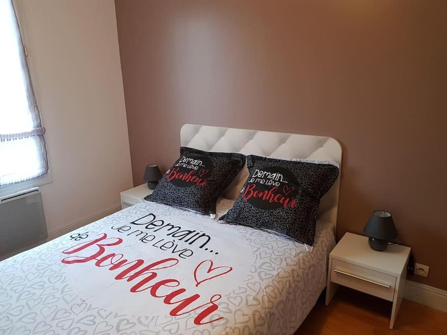 Le Refuge Des Corderies Apartment Blois Luaran gambar