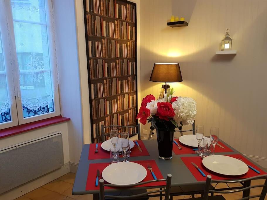 Le Refuge Des Corderies Apartment Blois Luaran gambar